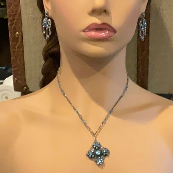 Vintage Blue Necklace Earring Set SALE - Picture 1 of 5